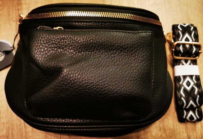 Black crossbody bag Chamra
