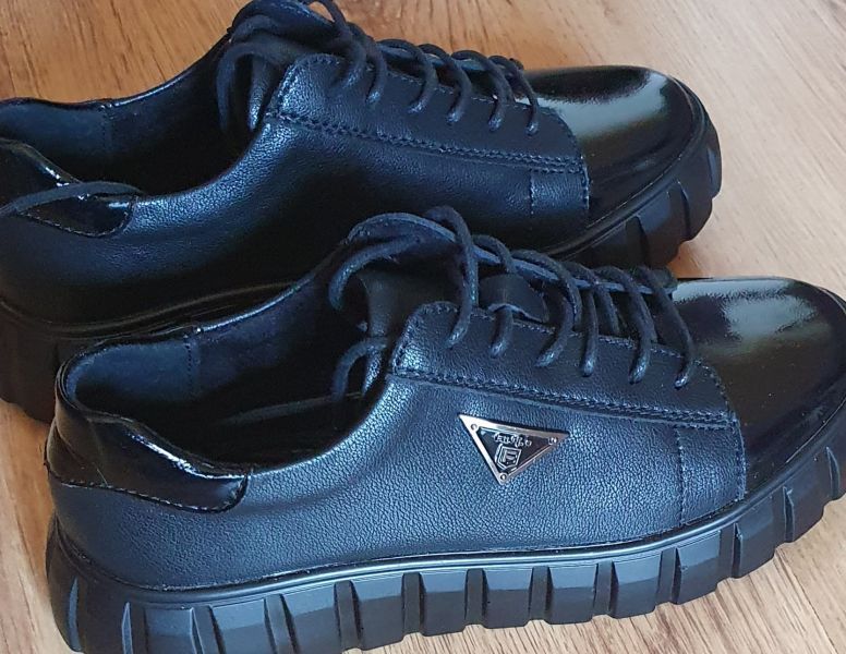Leather sneakers Filippo DP4138/24 BK black