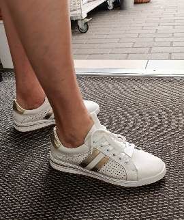 Leather shoes Filippo DP4477/23 WH GO white