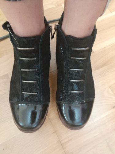 Leather ankle boots Filippo DBT3179/25 BK FL black