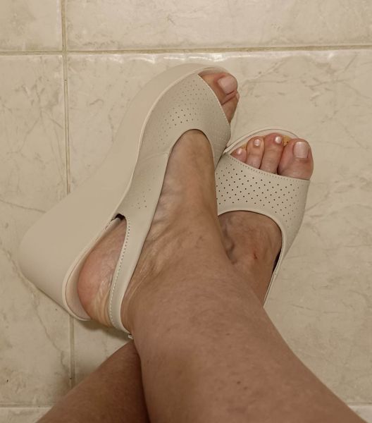 Leather sandals Filippo DS6204/24 BE beige