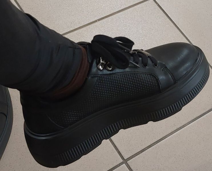 Leather sneakers Filippo DP6382/24 BK black