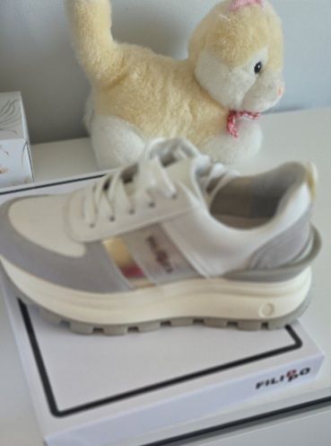 Leather sneakers Filippo DP7563/26 WH white
