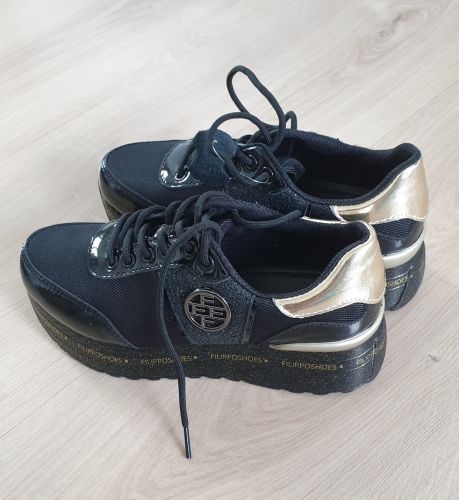 Leather Sneakers Filippo DP3688/22 BK black