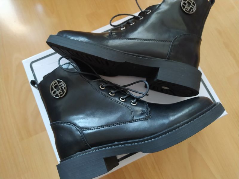 Leather ankle boots Filippo DBT7153/25 BK black