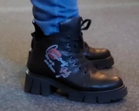 Skórzane botki na obcasie Filippo DBT7147/25 BK czarne