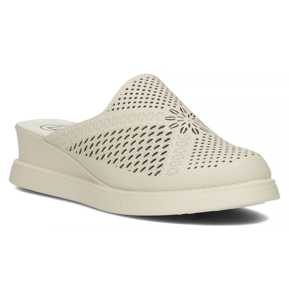 Leather flip-flops Filippo DK4403/23 BE beige - Filippo.pl