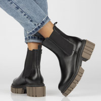 Leather boots Filippo 60328 black