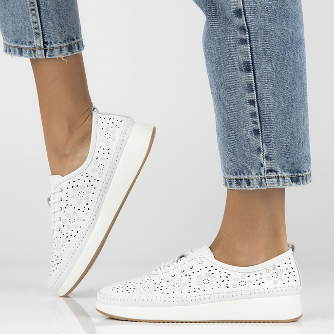 Leather shoes Filippo DP4606/23 WH white