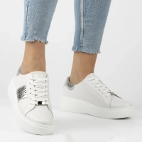 Skórzane sneakersy Filippo DP6824/25 WH białe