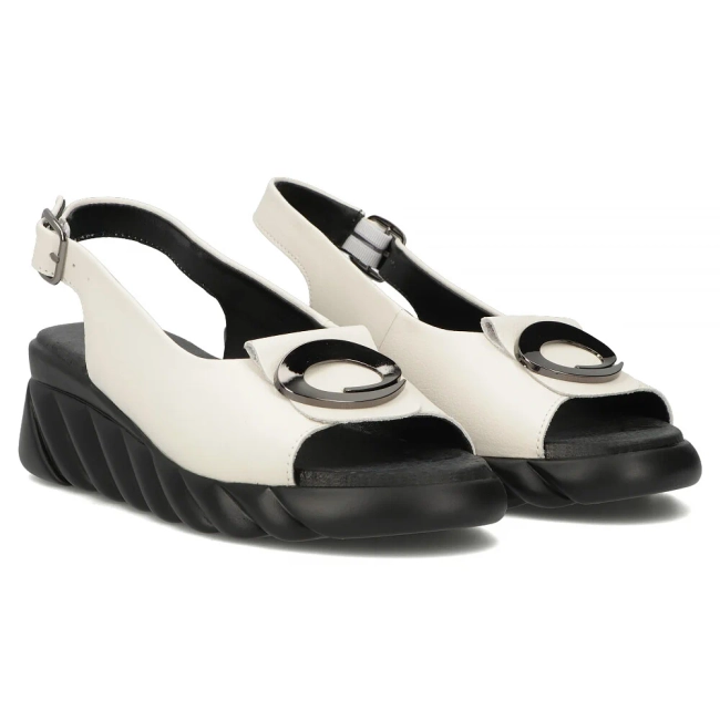 Leather sandals Filippo DS7011/25 BE beige