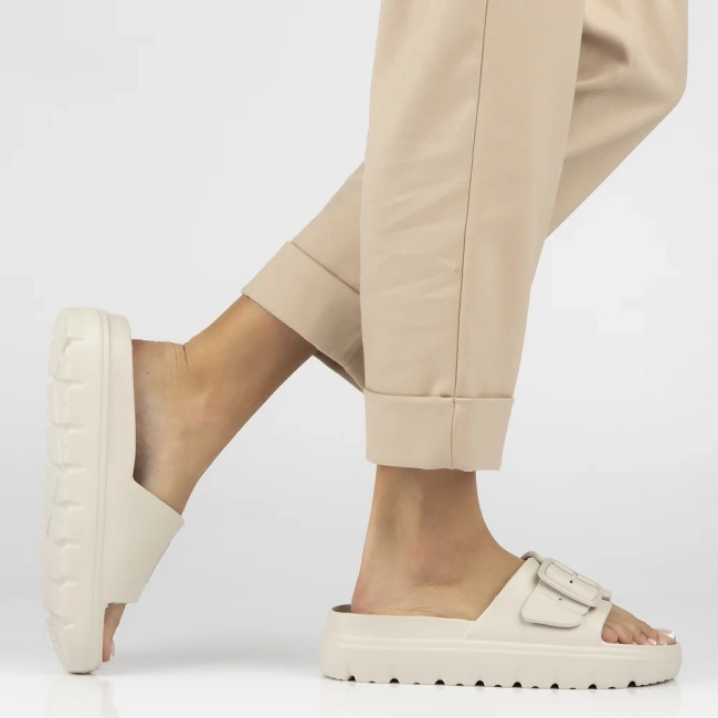 Slippers News 25SD97-8800 beige