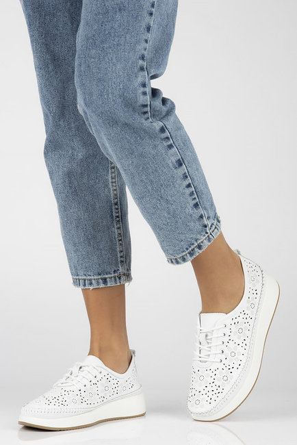 Leather shoes Filippo DP4606/23 WH white