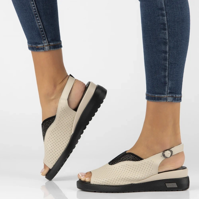 Leather sandals Filippo DS6145/25 BE beige