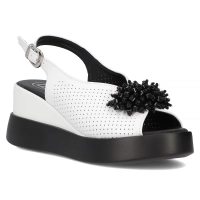 Leather sandals Filippo DS6076/25 WH white