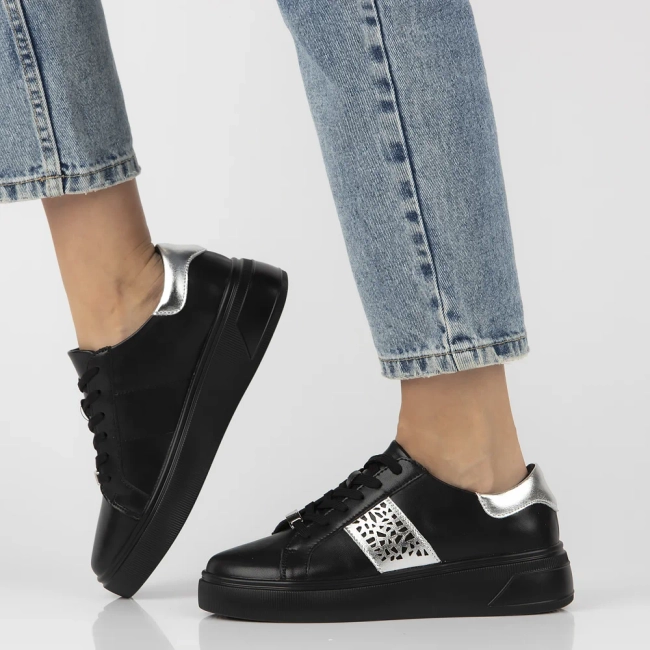 Skórzane sneakersy Filippo DP6824/25 BK czarne