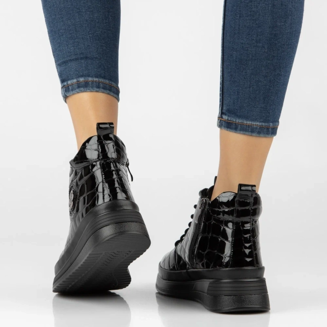 Leather platform ankle boots Filippo DBT4215/26 BK CR black