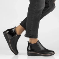 Leather ankle boots Filippo DBT4706/23 BK black