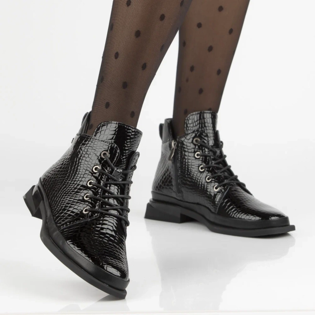 Leather ankle boots Filippo DBT7140/25 BK black