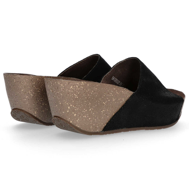 Skórzane klapki Filippo DK1263/20 BK czarne