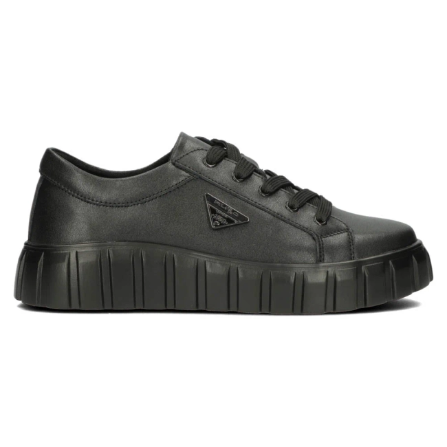 Leather sneakers Filippo DP4670/24 BK black