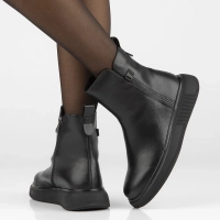 Leather ankle boots Filippo DBT6552/24 BK black