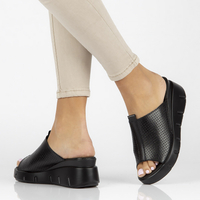 Leather flip-flops Filippo DK3594/22 BK black