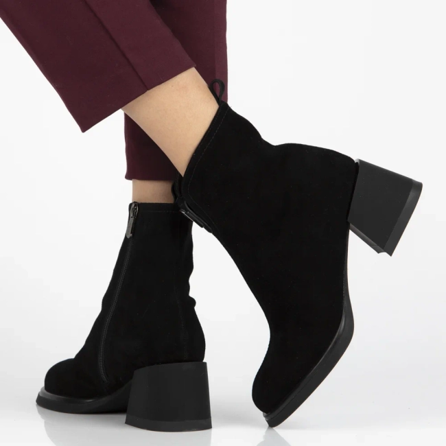 Leather ankle boots Filippo DBT7225/25 BK black