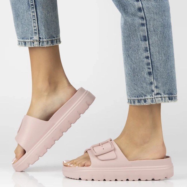 Klapki News 25SD97-8800 różowe