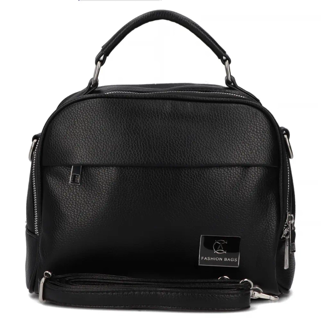 Black shoulderbag raven charm