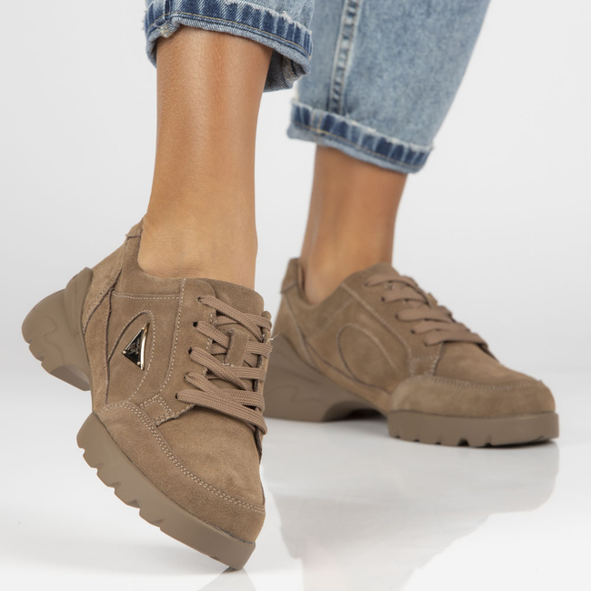 Skórzane półbuty na platformie Filippo DP4181/22 BE beżowe