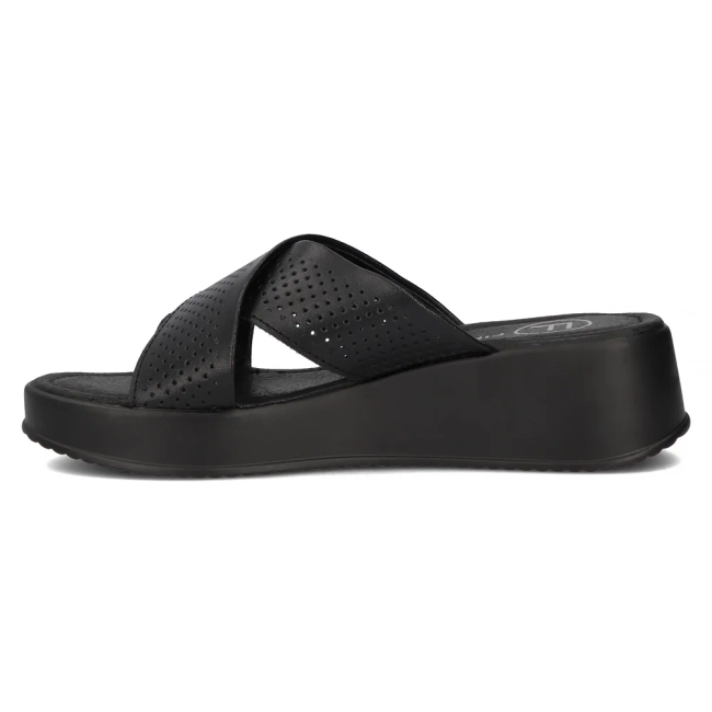 Leather flip-flops Filippo DK6066/24 BK black
