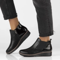 Leather ankle boots Filippo DBT4706/23 BK black