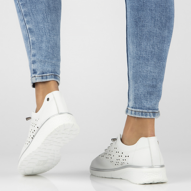 Leather shoes Filippo DP6714/25 WH white