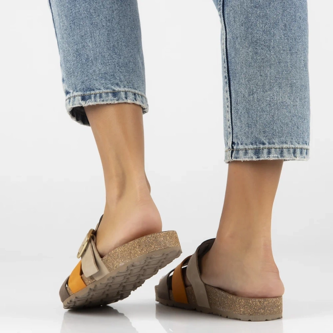 Slippers Yokono JERBA-137 NOB MULTI MANGO brown