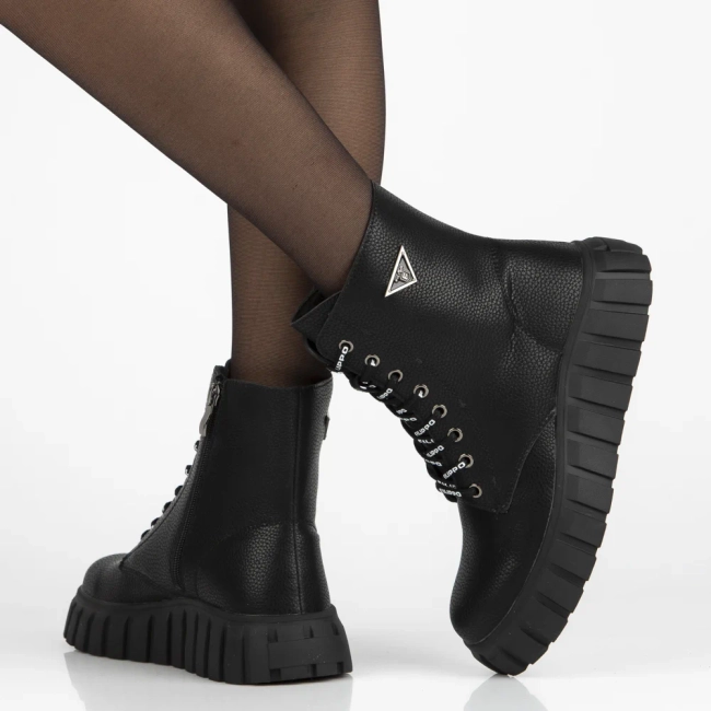 Leather ankle boots Filippo DBT7257/25 BK black