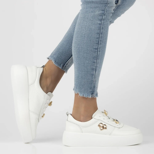 Leather sneakers Filippo DP6784/25 WH white