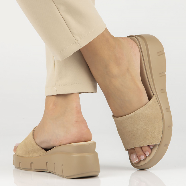 Leather flip-flops Filippo DK4454/23 BE beige