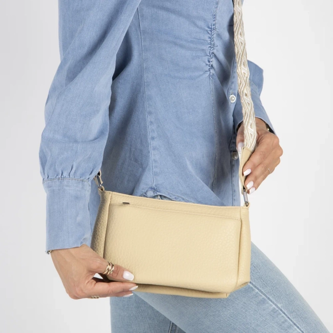 Beige shoulderbag night petal