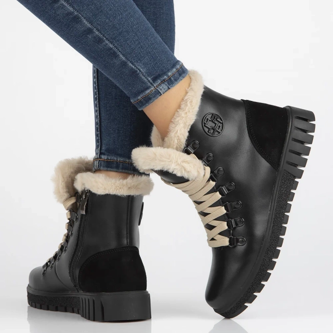 Leather ankle boots Filippo DBT6363/24 BK BE black