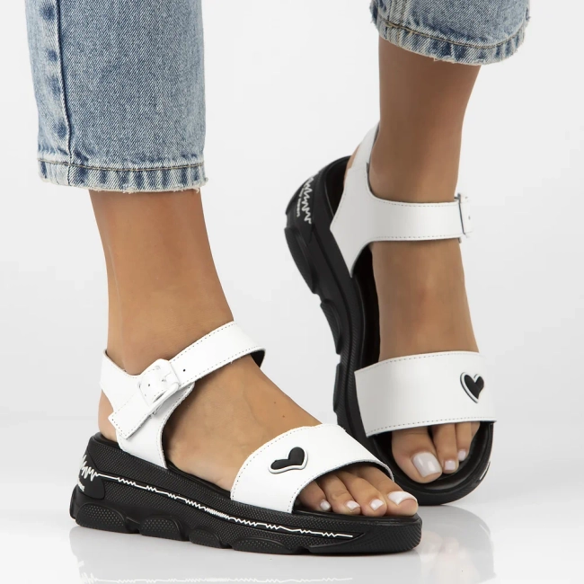 Leather sandals Filippo DS6978/25 WH white