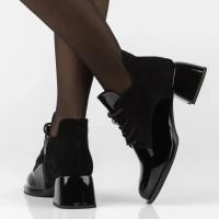 Leather heeled ankle boots Filippo DBT8153/26 BK black