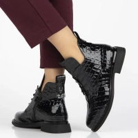 Leather ankle boots Filippo DBT7239/25 BK black