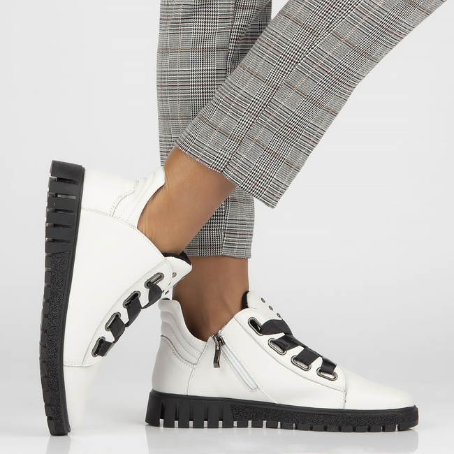 Leather ankle boots Filippo DBT3197/22 WH white