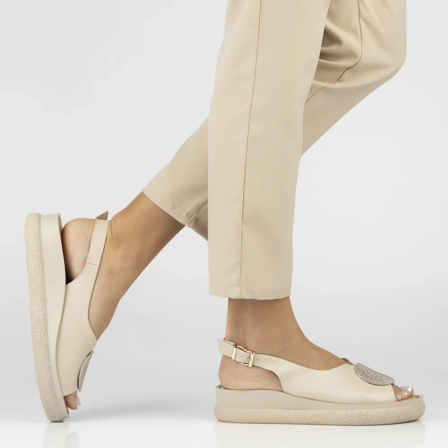 Leather sandals Filippo DS6984/25 BE beige