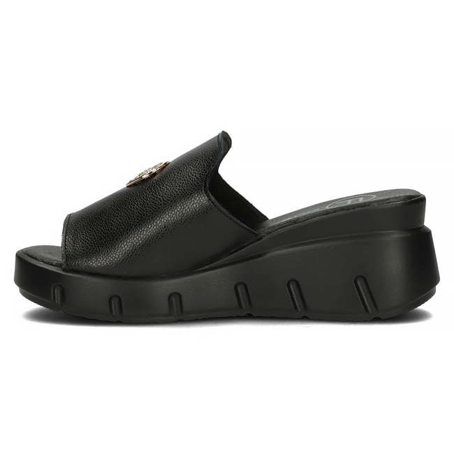 Leather flip-flops Filippo DK3596/22 BK black