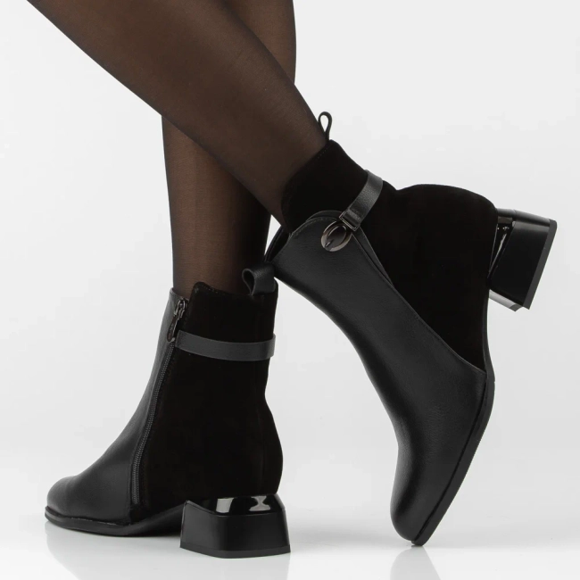 Leather heeled ankle boots Filippo DBT8046/26 BK black