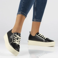 Skórzane półbuty na platformie DP6025/24 BK czarne