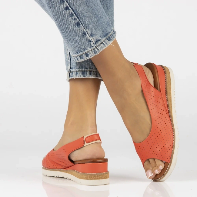 Leather sandals Artiker 50C0866 red