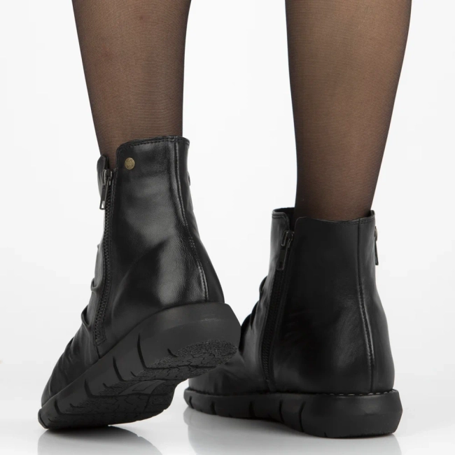 Leather ankle boots Maciejka P7232-01/00-7 black